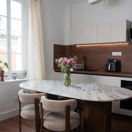 Ecrin Design Et Vegetal Centre Apartment