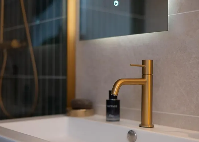 Ecrin Design Et Vegetal Centre Apartman