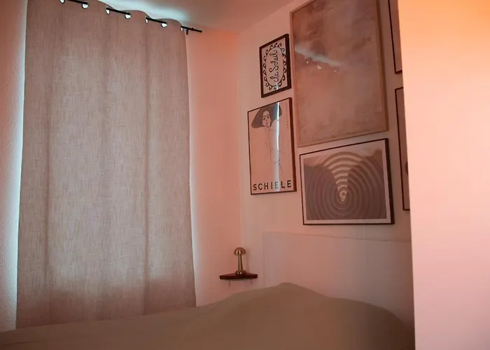 Ecrin Design Et Vegetal Centre Valence